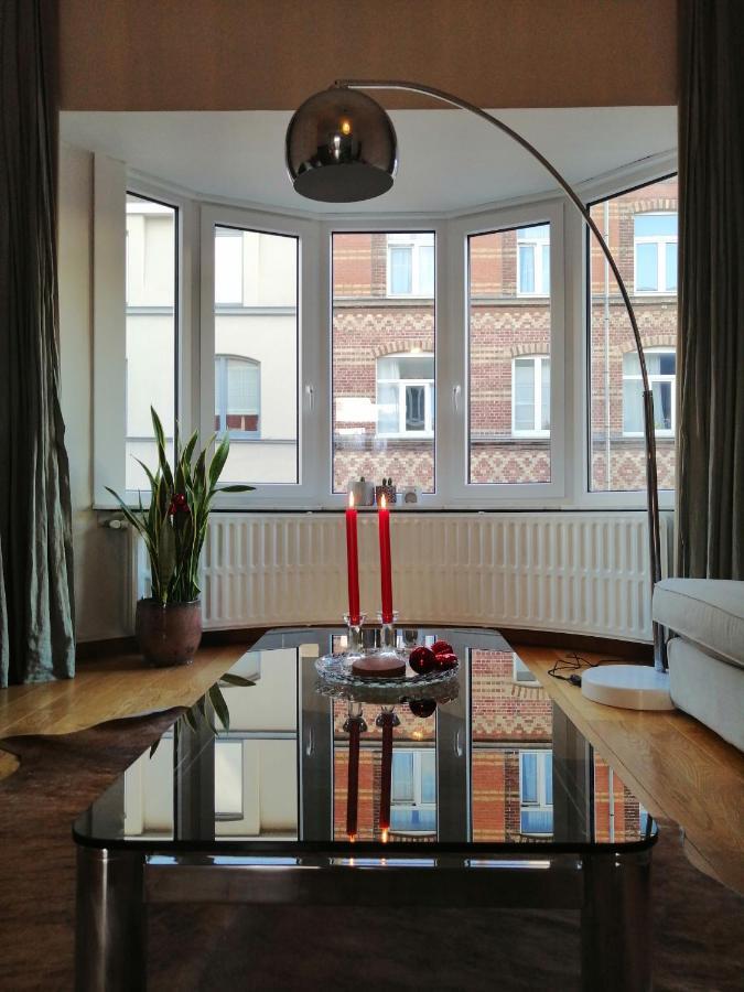 Large 800m From The 90 Square Meters Ostende